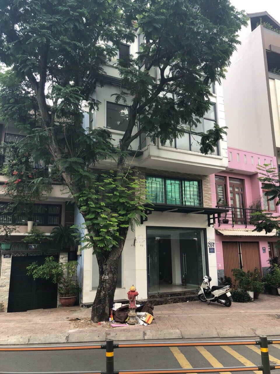 Cho thuê nhà mặt tiền đường Hoàng Sa phường Tân Định quận 1