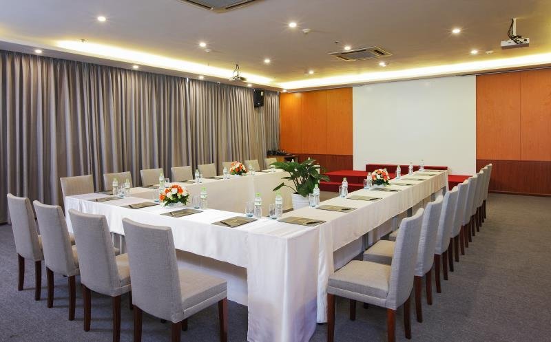 Bán khách sạn 4 sao Aristo Saigon Hotel Quận 3