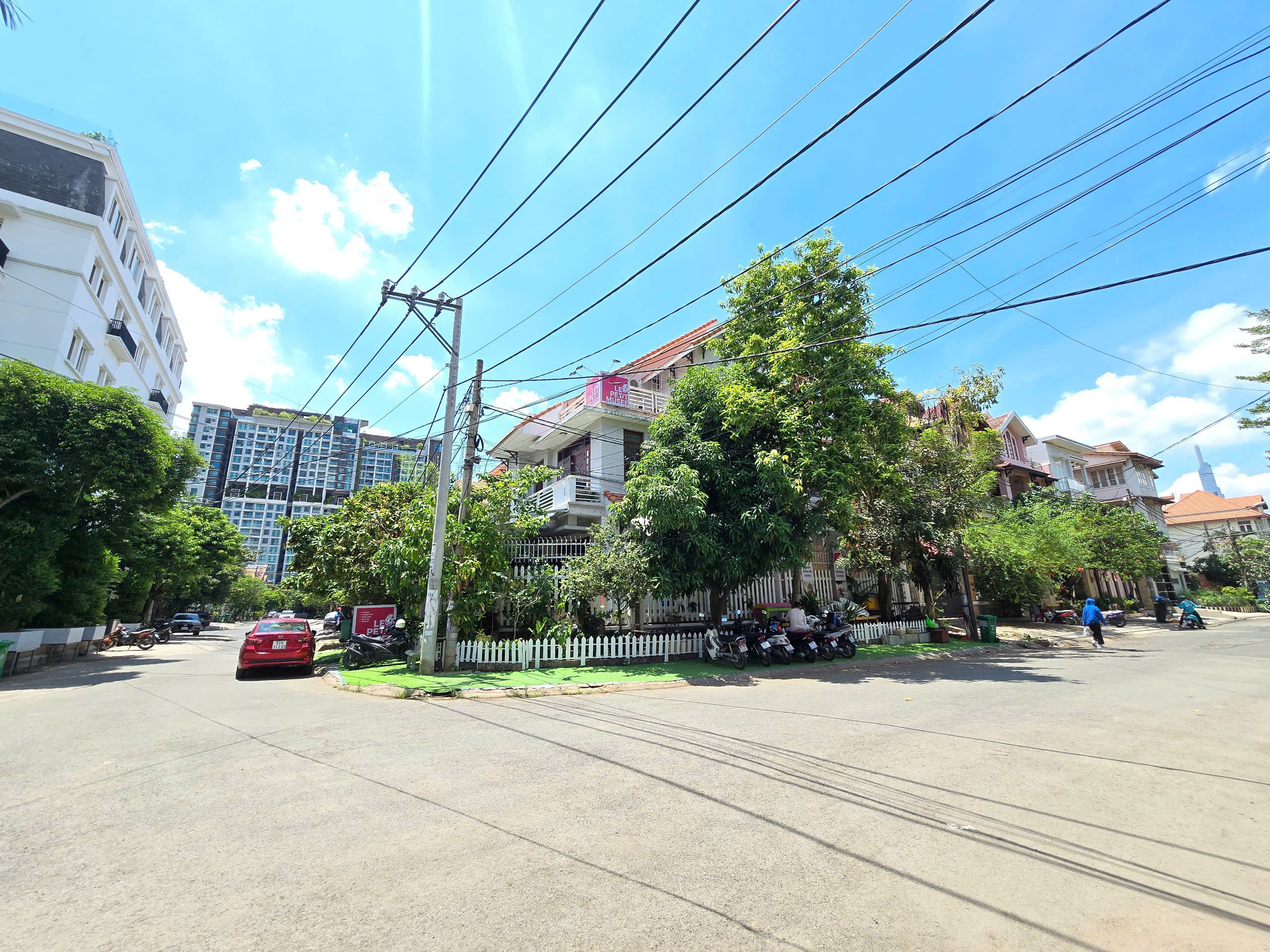 Bán nhà 204B Nguyễn Văn Hưởng, phường Thảo Điền, Thành phố Thủ Đức