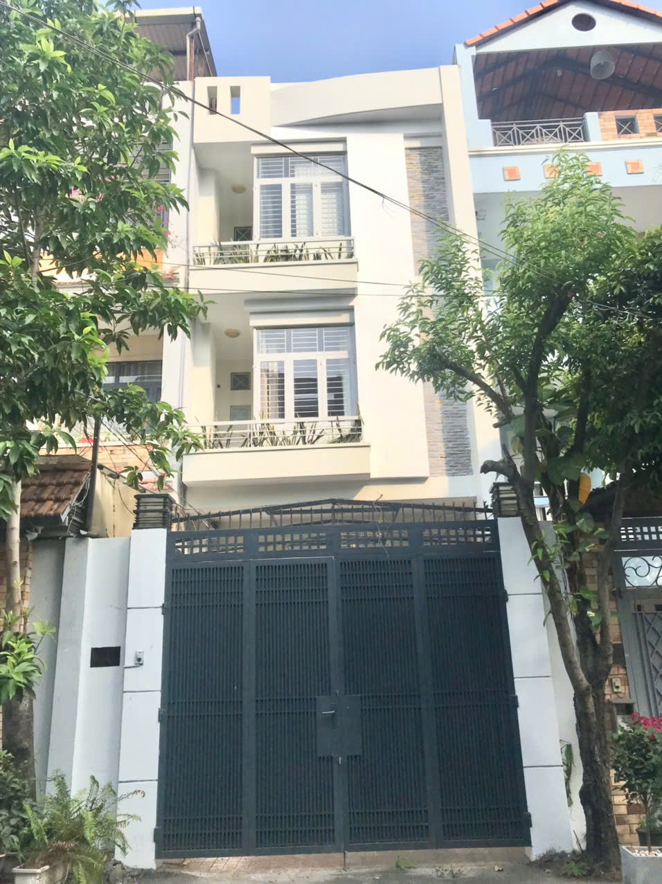 Bán nhà 215D23 Nguyễn Văn Hưởng Thành phố Thủ Đức