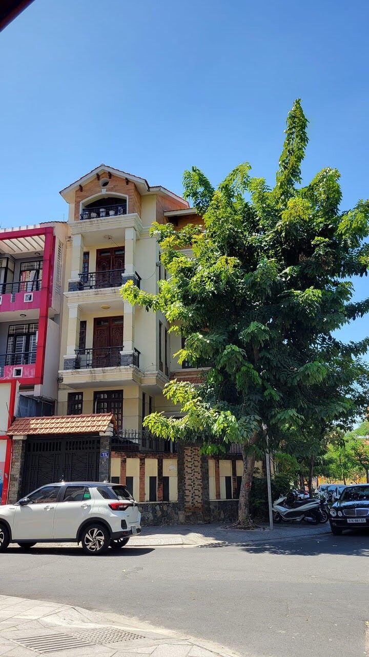 Bán nhà góc hai mặt tiền 73 Cù Lao Phường 2 Quận Phú Nhuận