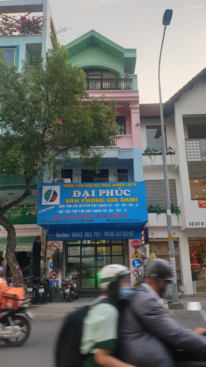 Bán nhà mặt tiền 69 Hoàng Hoa Thám phường 6 quận Bình Thạnh