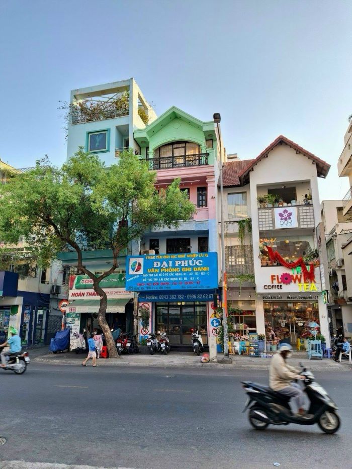 Bán nhà mặt tiền 69 Hoàng Hoa Thám quận Bình Thạnh