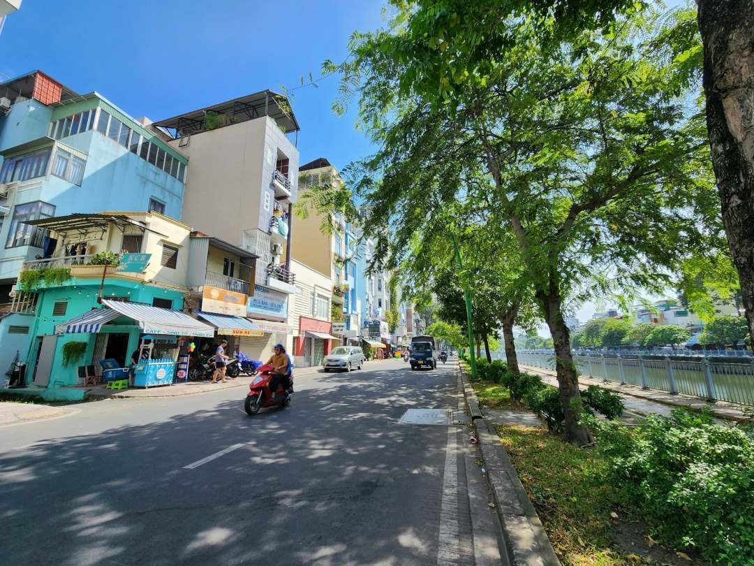 Bán tòa nhà CHDV 1066 Trường Sa Quận 3