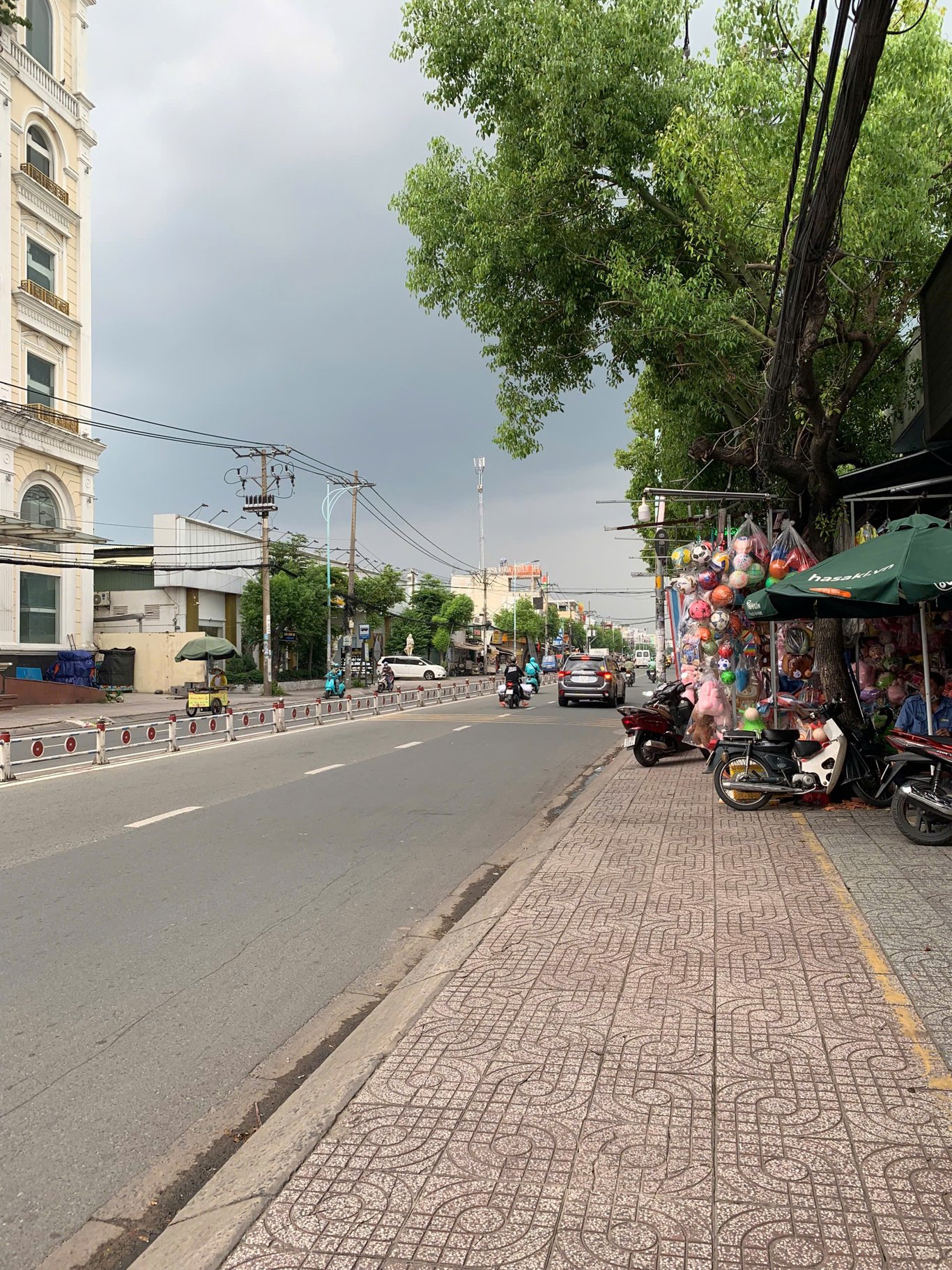 Bán tòa nhà Đường Lê Văn Quới quận Bình Tân