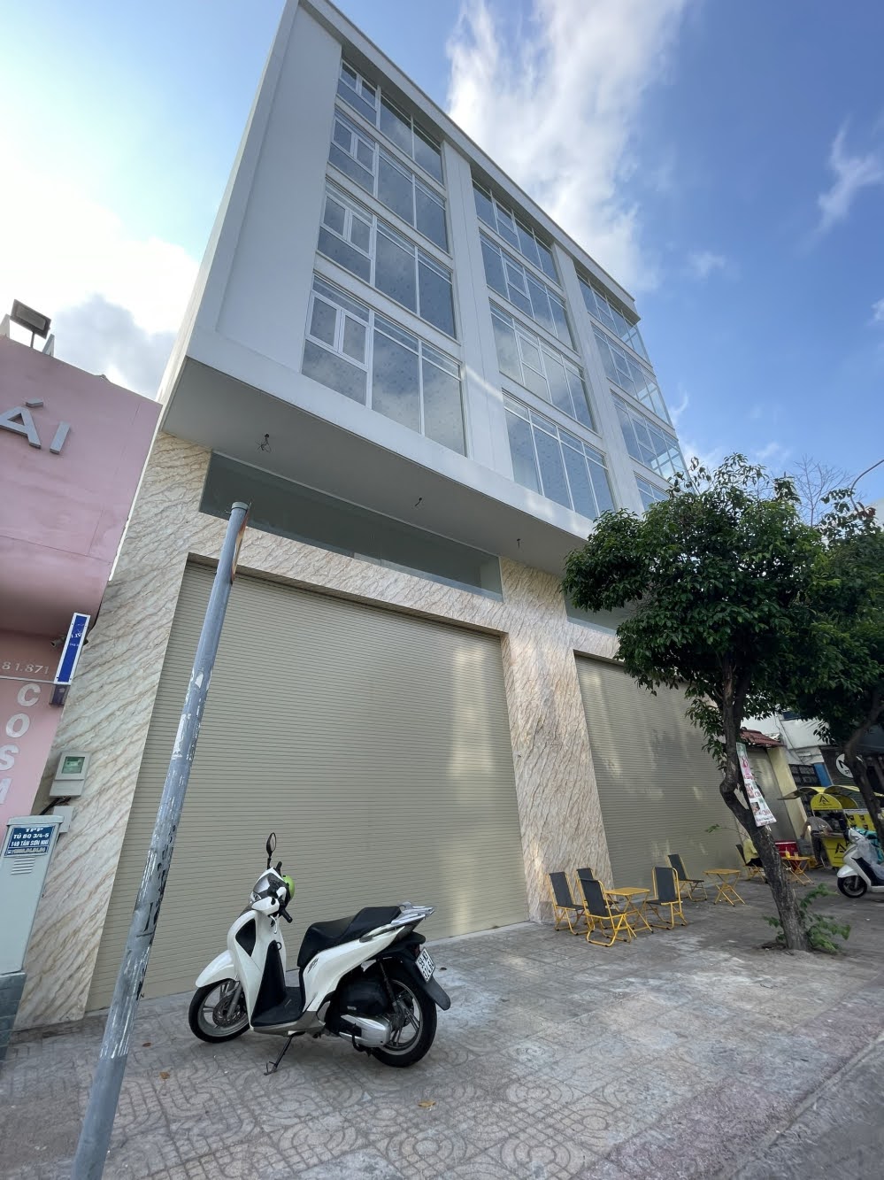 Bán tòa nhà góc mặt tiền 151-153 Tân Sơn Nhì phường Tân Sơn Nhì quận Tân Phú