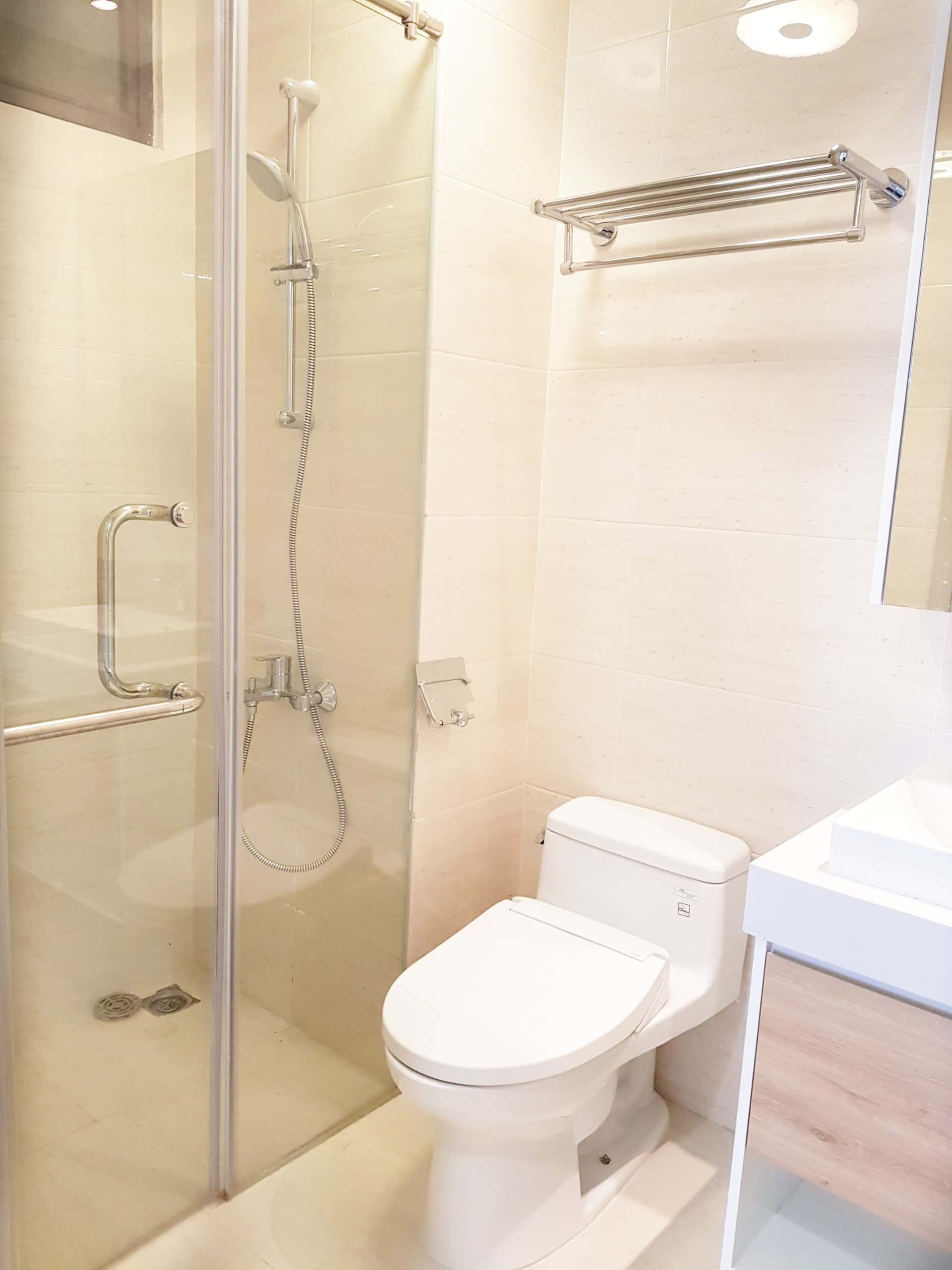 Bán tòa nhà 541 Lạc Long Quân quận Tân Bình